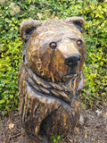 Medvěd dřevěná socha